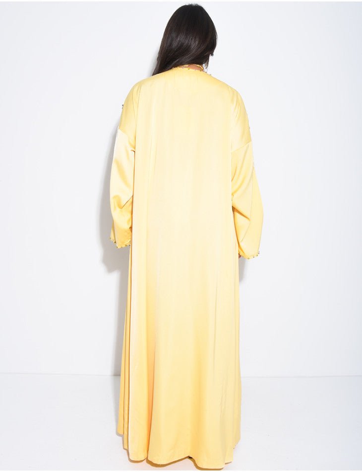 ABAYA PAPILLON À CRISTAUX SUR LE COL ET LES BORDURES JAUNE - EmnaBaya