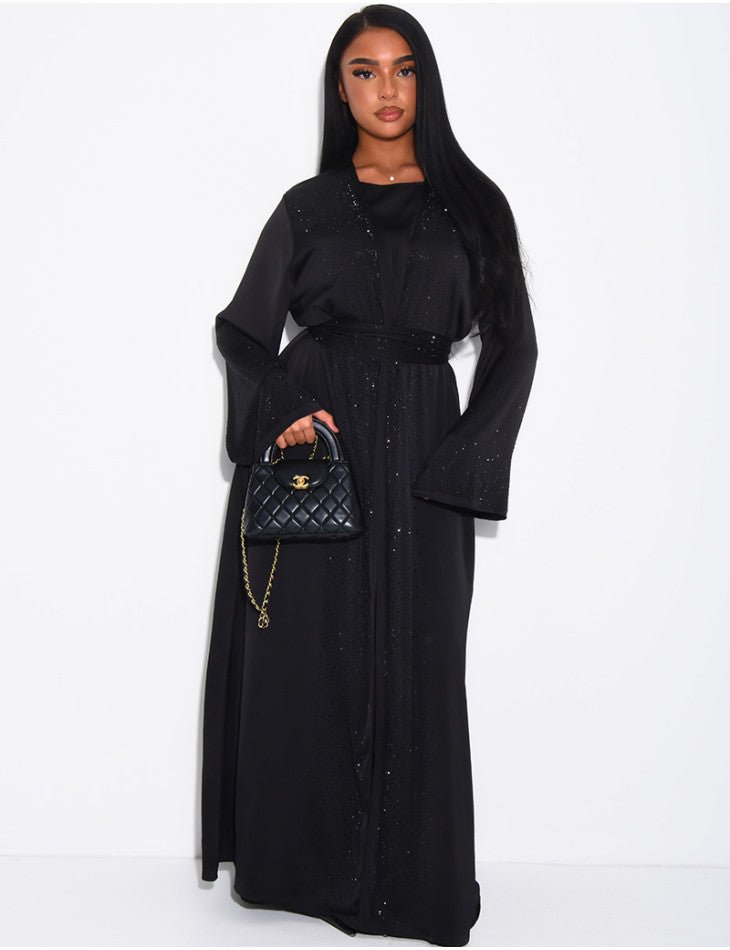 ENSEMBLE EN SATIN À NOUER ROBE SANS MANCHE ET KIMONO À STRASS - EmnaBaya