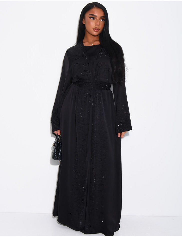 ENSEMBLE EN SATIN À NOUER ROBE SANS MANCHE ET KIMONO À STRASS - EmnaBaya